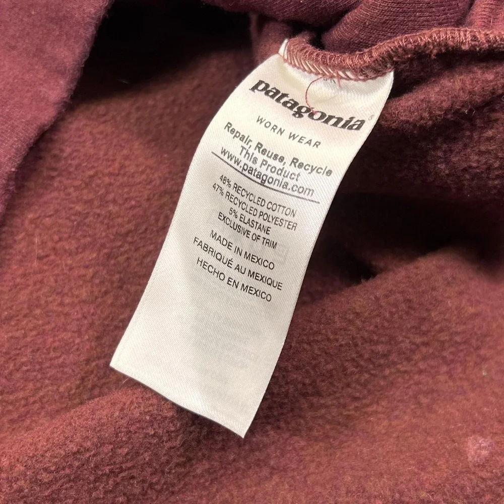 Patagonia Hoodie Womens XS Red Pullover Fitz Roy Bear Graphic Sweatshirt 39556 - Picture 7 of 11